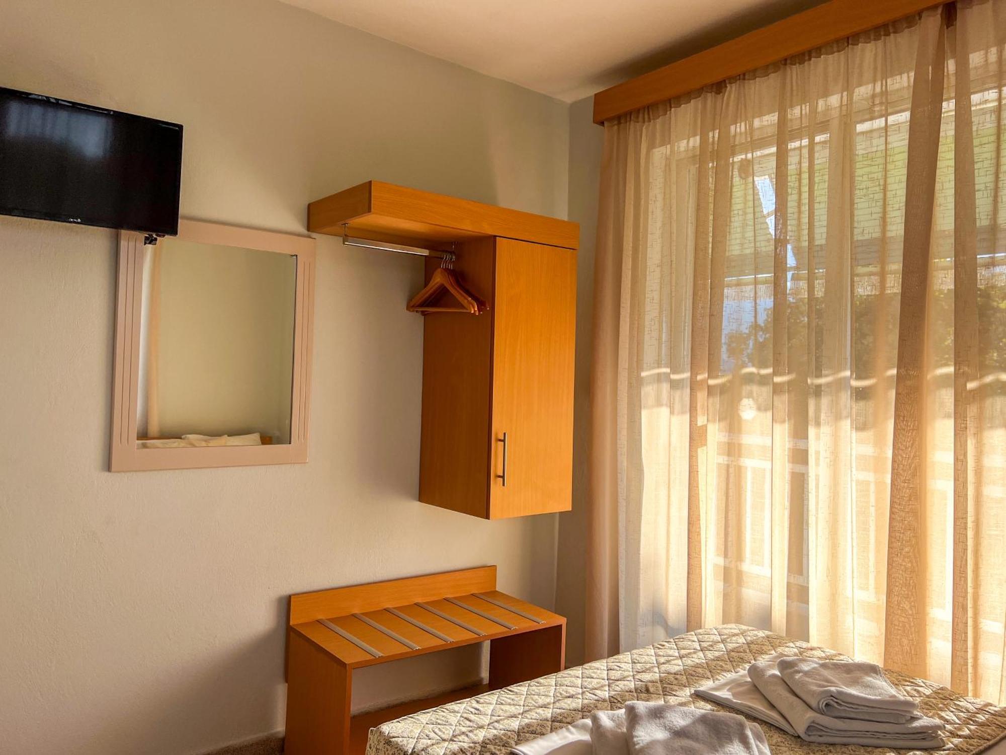 Prado Apartment Hotel Limin Litochorou Ngoại thất bức ảnh